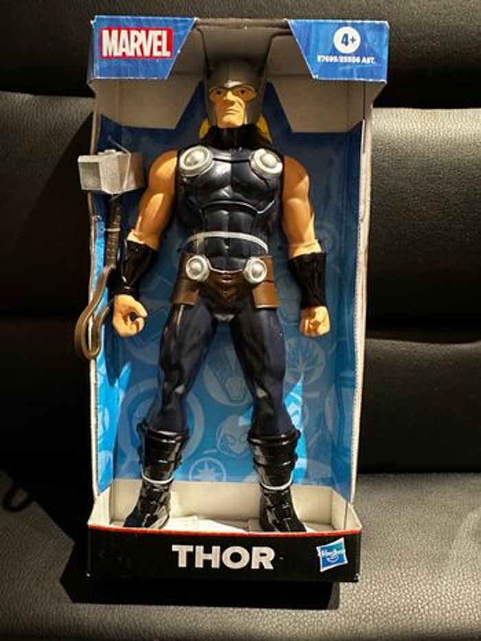 Figurine Marvel Thor neuve  (23 cm)