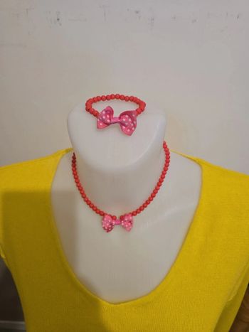 Ensemble enfant  collier plus bracelet  neuf