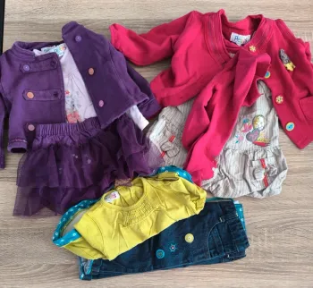 Lot compagnie des petits fille 6 mois