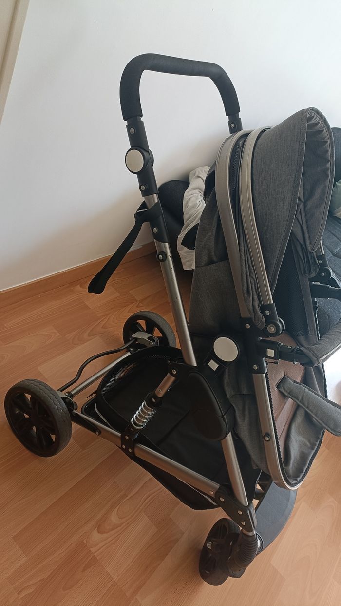 Vends poussette Naf Naf 3 en 1 en bon état - photo numéro 7