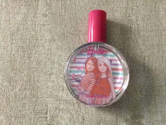 Neuf eau de toikette barbie