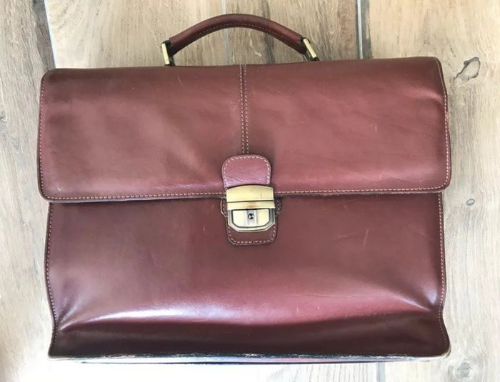 cartable en cuir Arthur et Aston