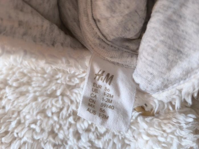 Manteau blanc cassé / pilou pilou / H&M / taille 1-2 mois - photo numéro 2