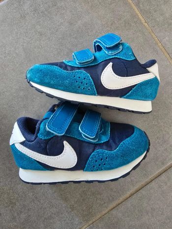 Basket nike bleu canard