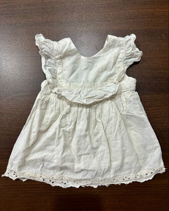 Robe bébé fille blanche - photo numéro 2