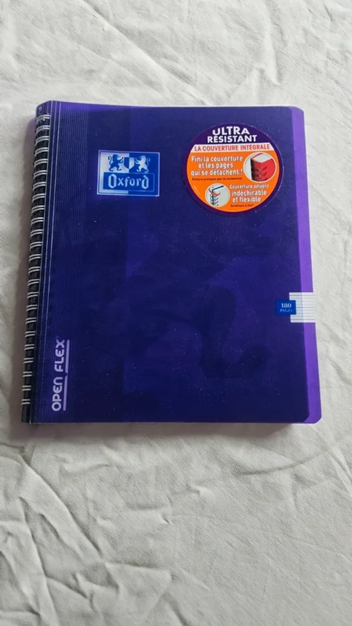 Cahier Oxford OpenFlex 17×22 - 180 pages grands carreaux - Neuf