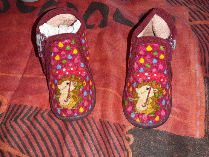 Jolis chaussons "hérisson" 21