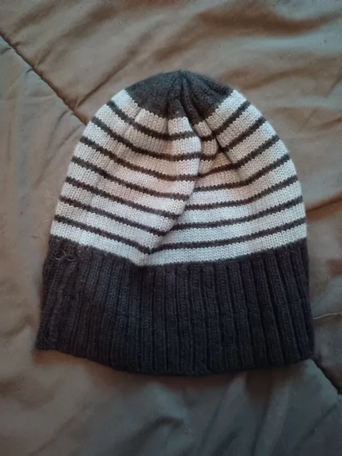 Bonnet - photo numéro 2