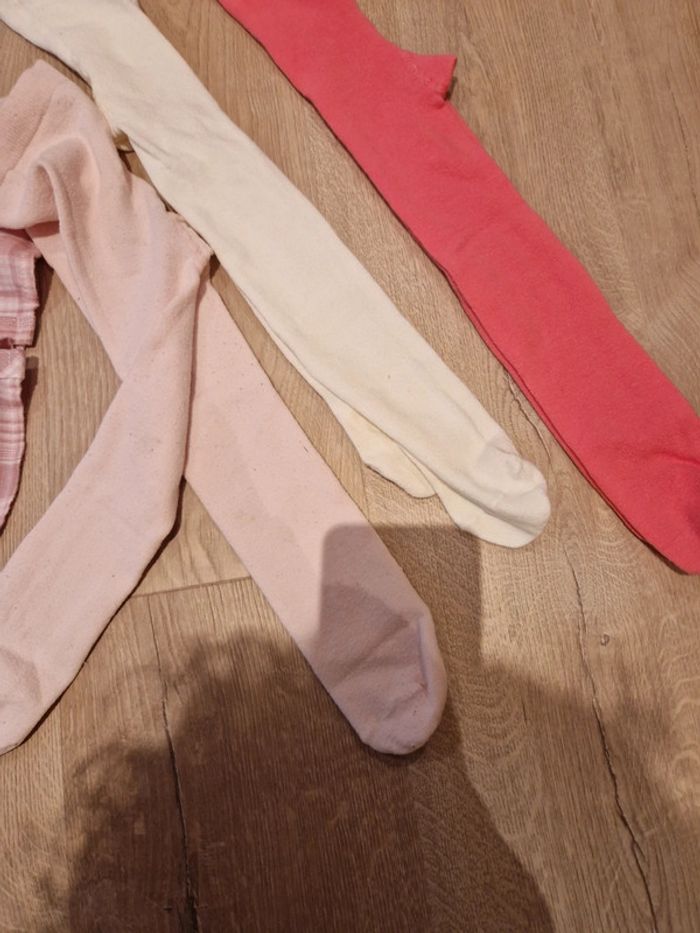 Robe avec e paires de collants - photo numéro 4