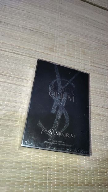 Parfum black opium 