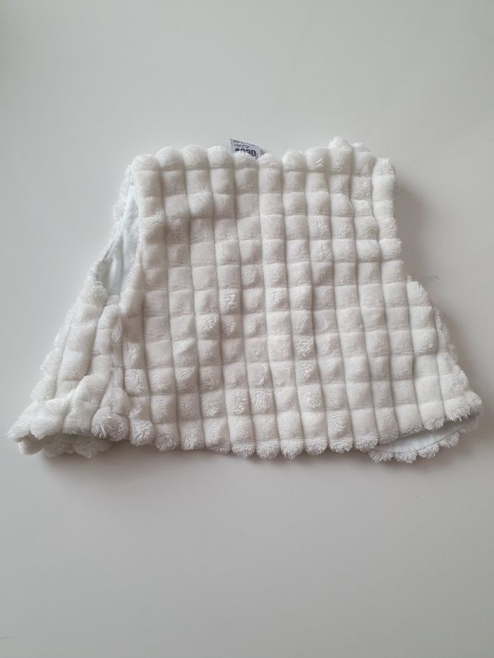 Gilet sans manche 3-6 mois - photo numéro 2