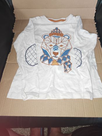 Tee shirt