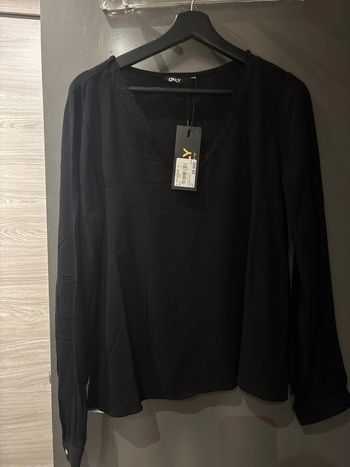 Blouse manches longues col V noir TL