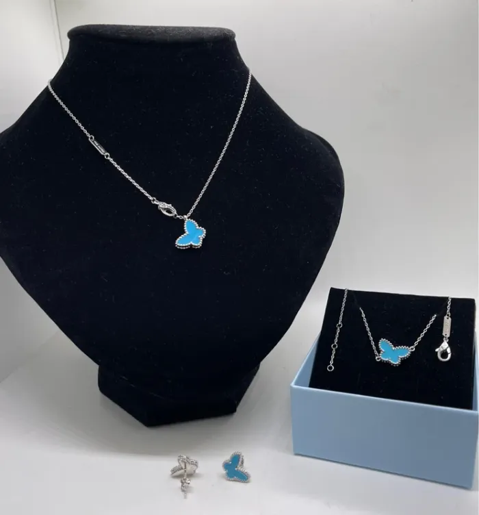 Parure pour femme argenté motif papillon 🦋 - photo numéro 6