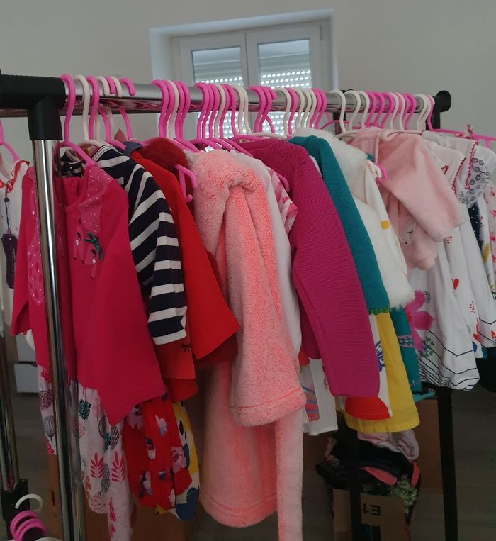 Vêtements de bébé 6 mois état neuf - photo numéro 10