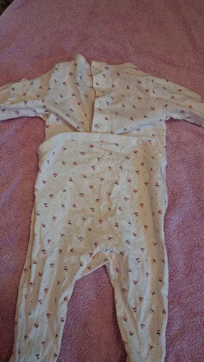 Lot pyjamas 9 mois - photo numéro 3