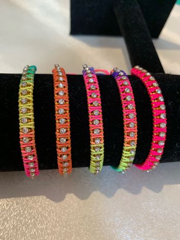 Lot 5 bracelets brillants fantaisie, amitié