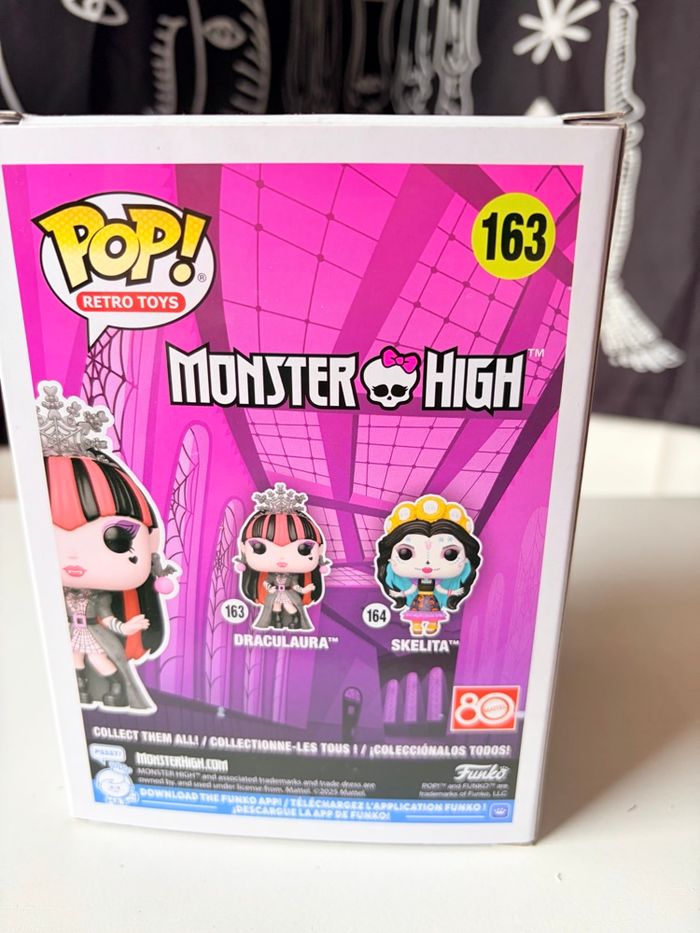 Funko pop Draculaura neuve jamais sortie de boîte - photo numéro 3