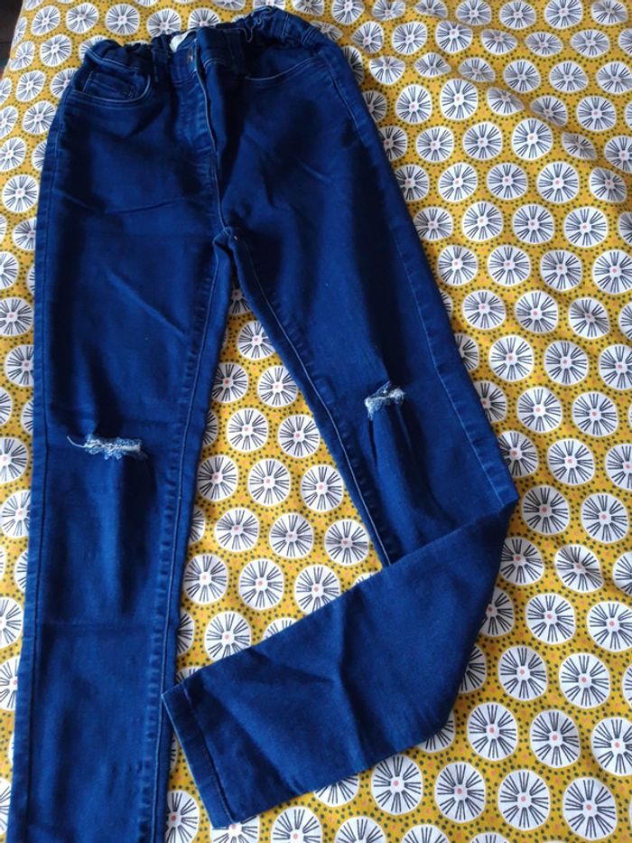Pantalon avec lien de serrage