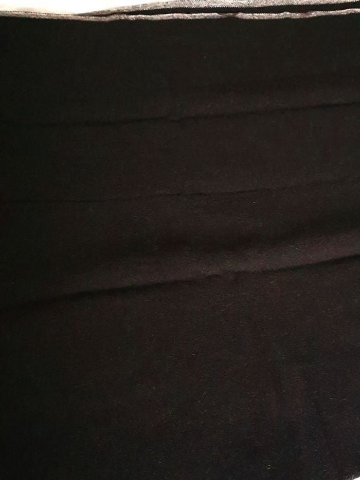 Coupon de tissu épais marron foncé