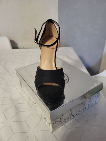 Chaussure femme taille 40 neuve