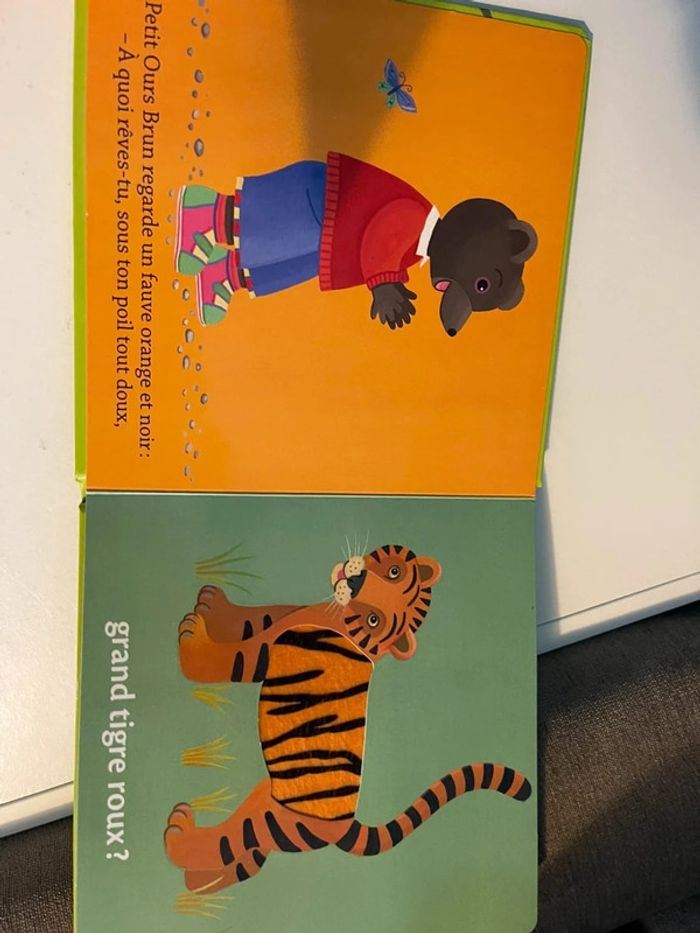 Livre à toucher petit ours brun et les animaux du zoo - photo numéro 7