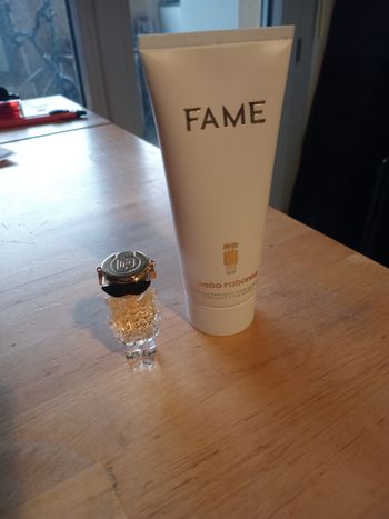 Miniature + lait corps parfumé Fame Paco Rabanne