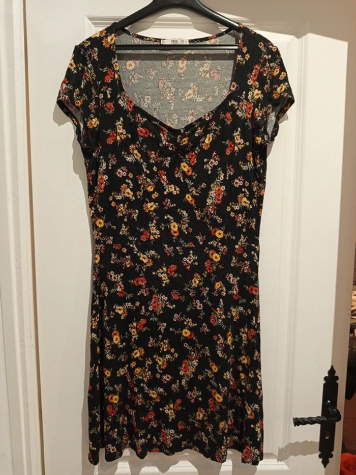 🔝 Robe noire Mango imprimée fleuri multicolore taille L 40
