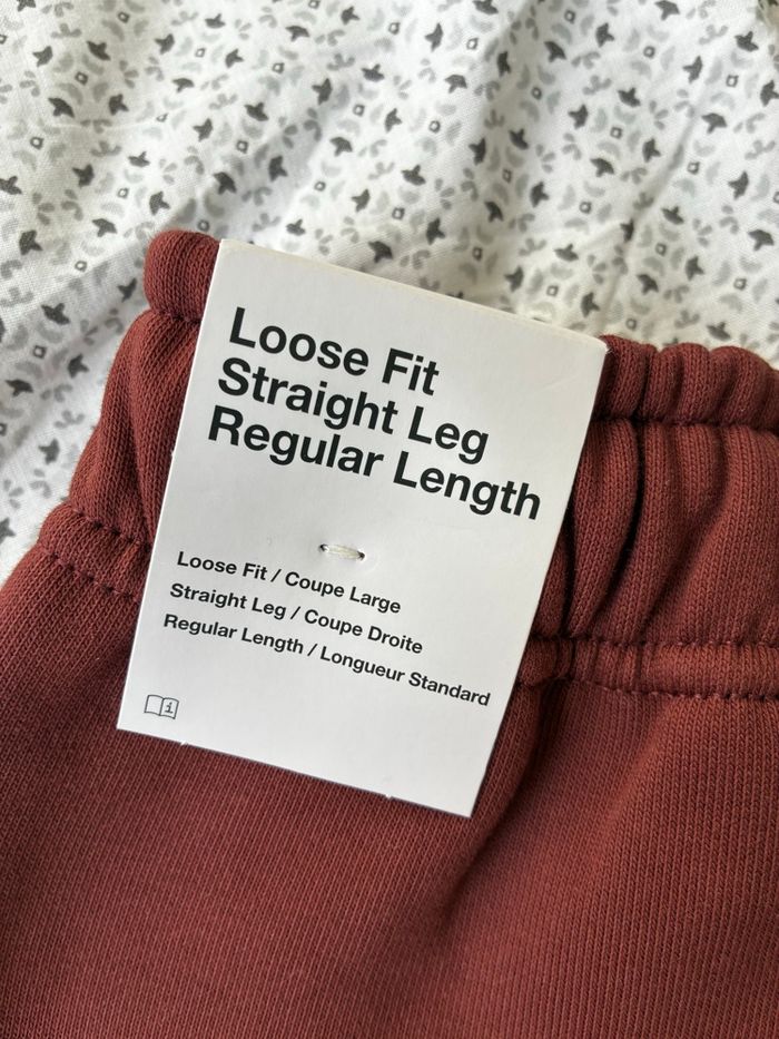 Ensemble Nike Solo Swooch Rouge - Taille M - Neuf - photo numéro 10