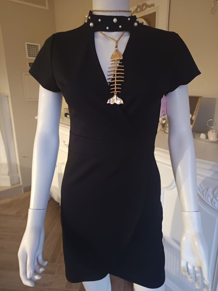 Magnifique robe et perles - photo numéro 4