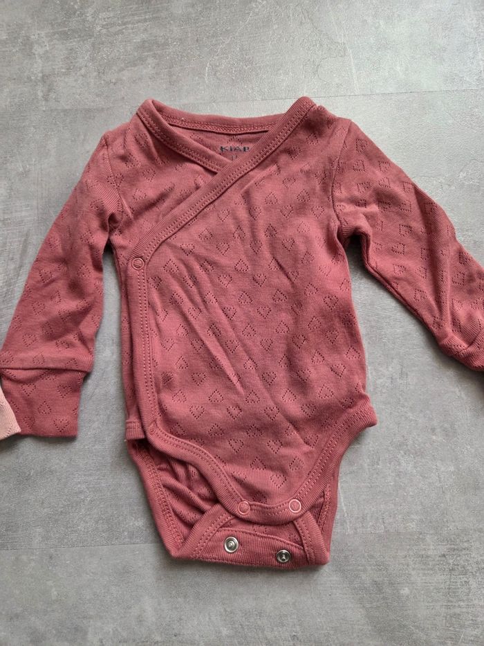 Lot de 3 bodies ML kiabi 1mois - photo numéro 4