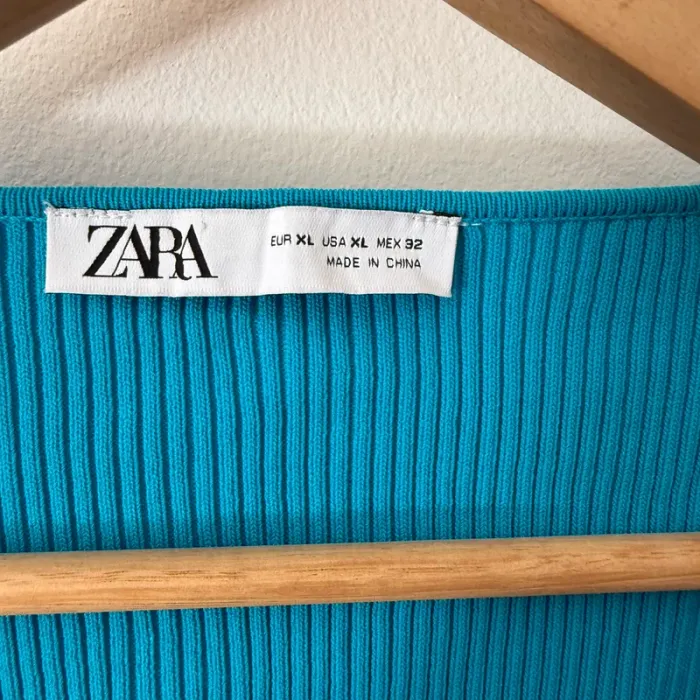 Ensemble Zara jupe taille L et gilet taille XL - photo numéro 3