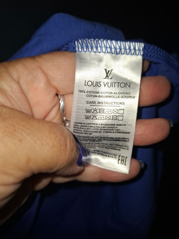 T Shirt  Louis Vuitton - photo numéro 4