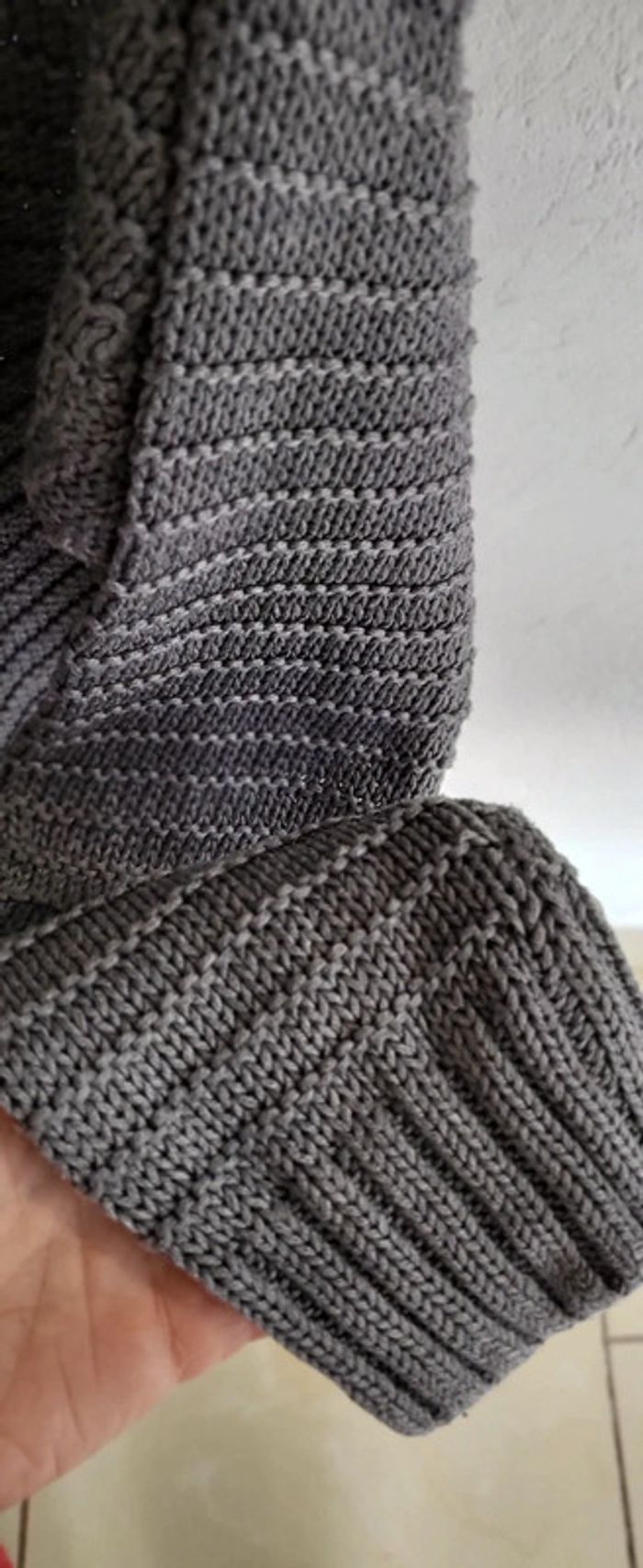 Pull H&M gris - photo numéro 3