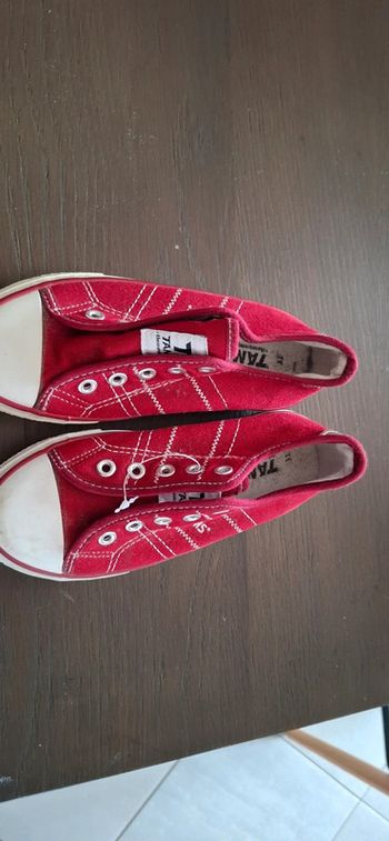 Basket en toile enfant rouge 31