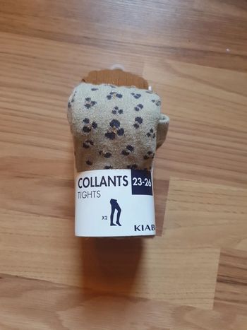 2 collants neuf 23 à 26 kiabi 3 à 4 ans
