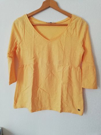 Tee-shirt manches 3/4 forme blouse Somewhere t. 38/40 jaune melon.