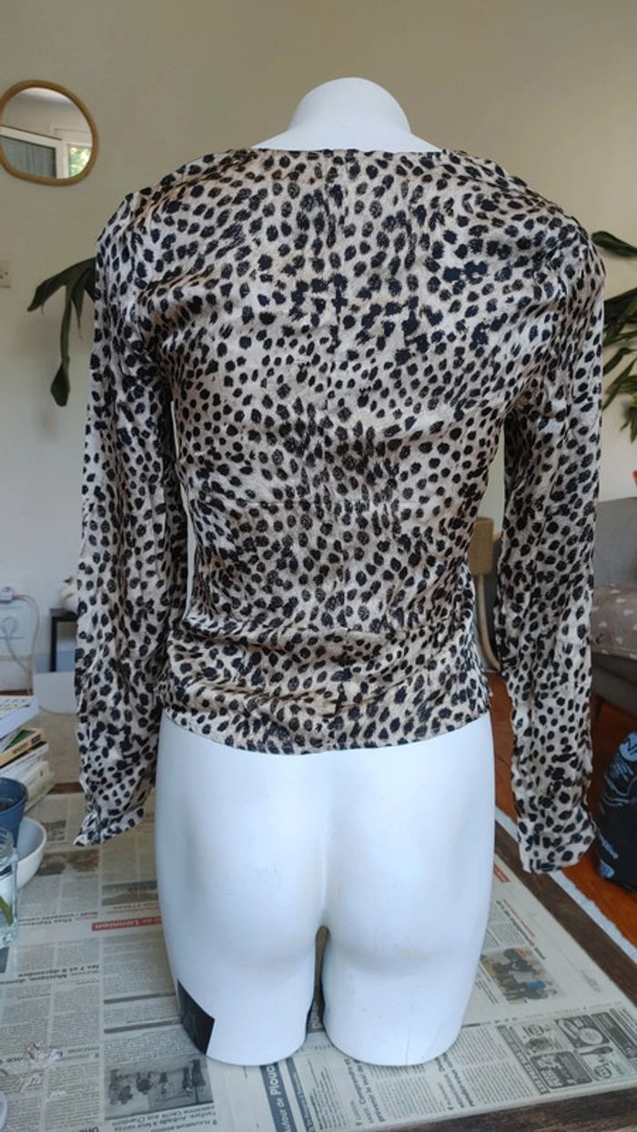 Blouse léopard tissu satiné - photo numéro 6