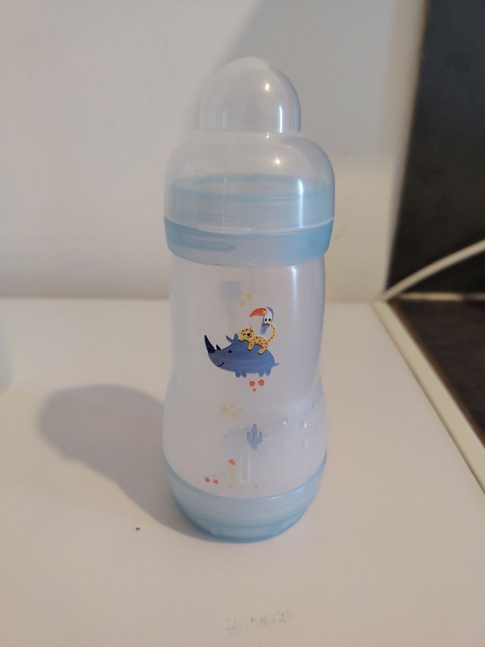 Lot de 3 biberons sans tétines 260 ml anti colique MAM - photo numéro 3