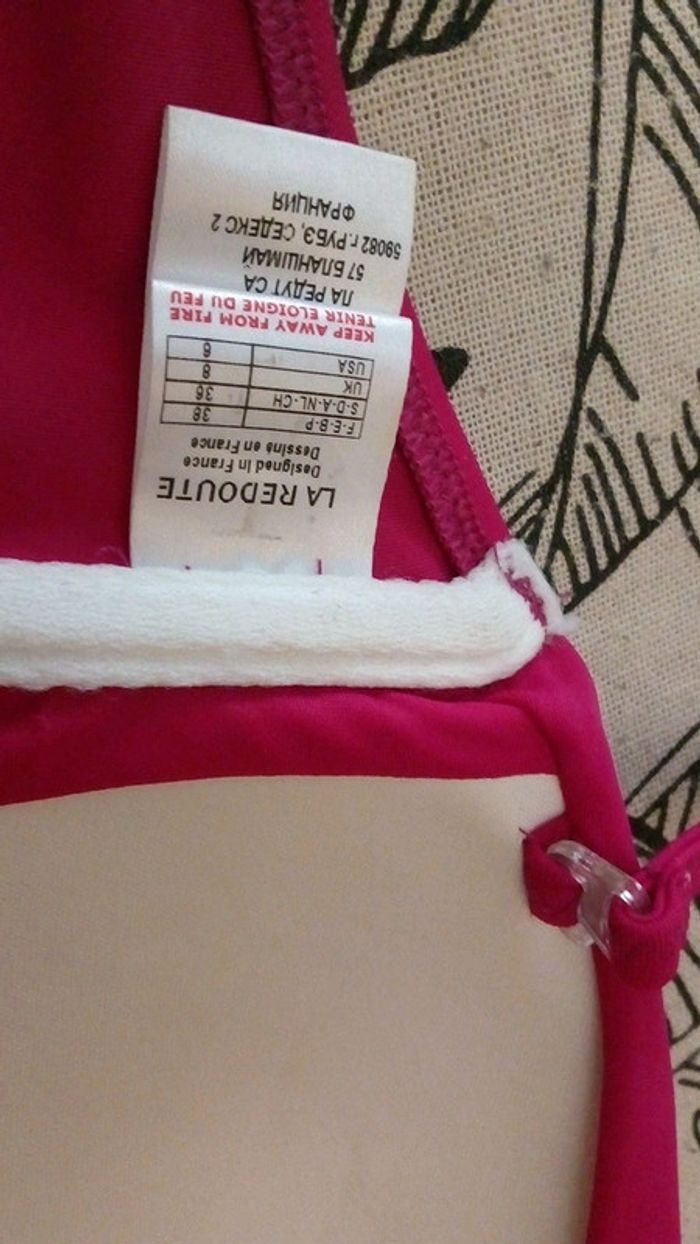 Haut de maillot de bain, fushia. Taille 38. - photo numéro 3