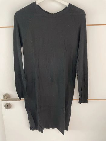 Robe pull noire XS Mango
