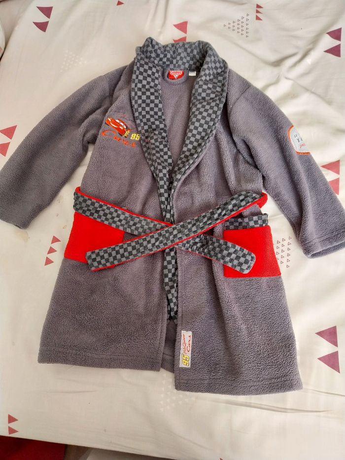 Peignoir cars pour garçon taille 6 ans