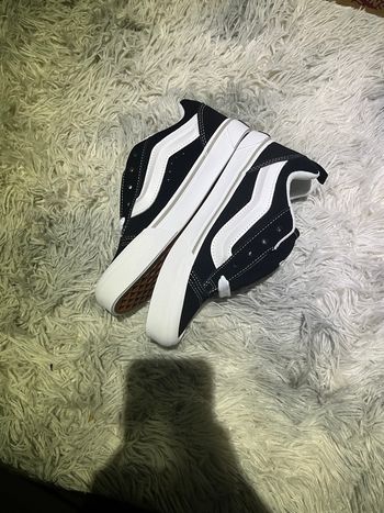 Vans Knu School blanches et noires taille 36 neuves