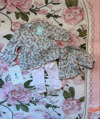 lot obaibi 6 mois haut neuf + haut liberty + jean boboli