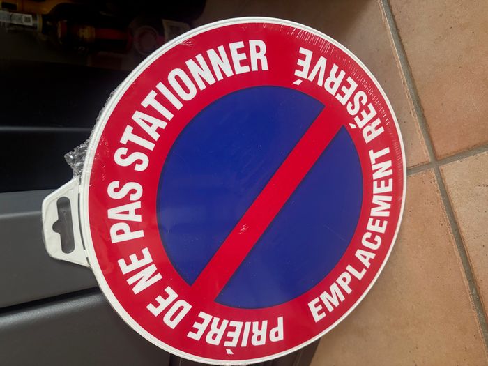 panneau pière de ne pas stationner