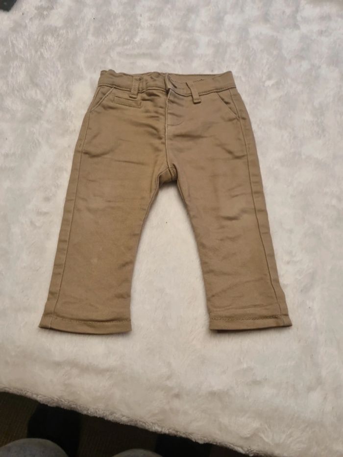 Pantalon tape à l'œil 9 mois