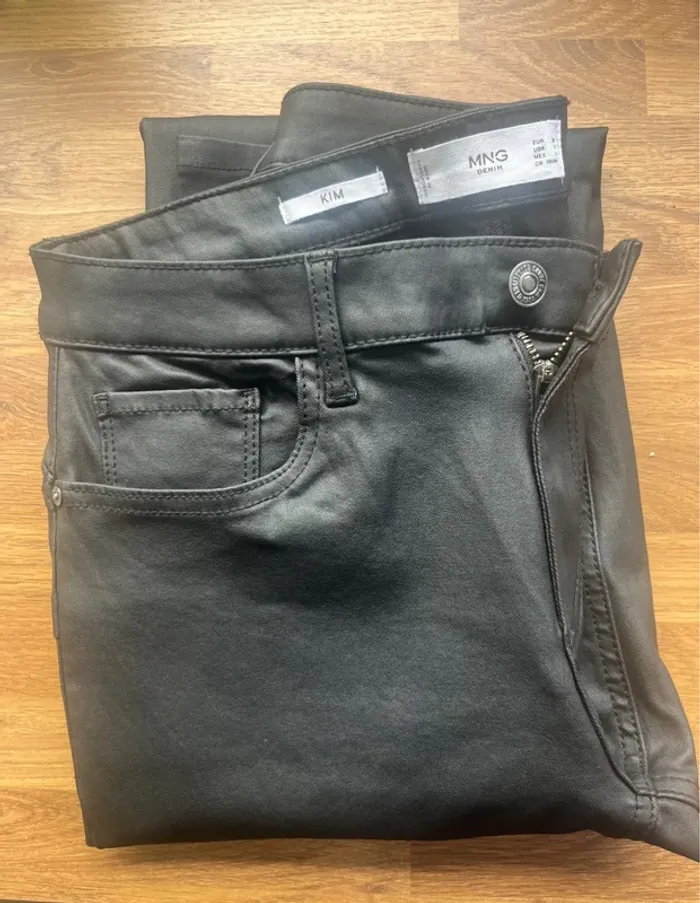 Pantalon Mango Kim