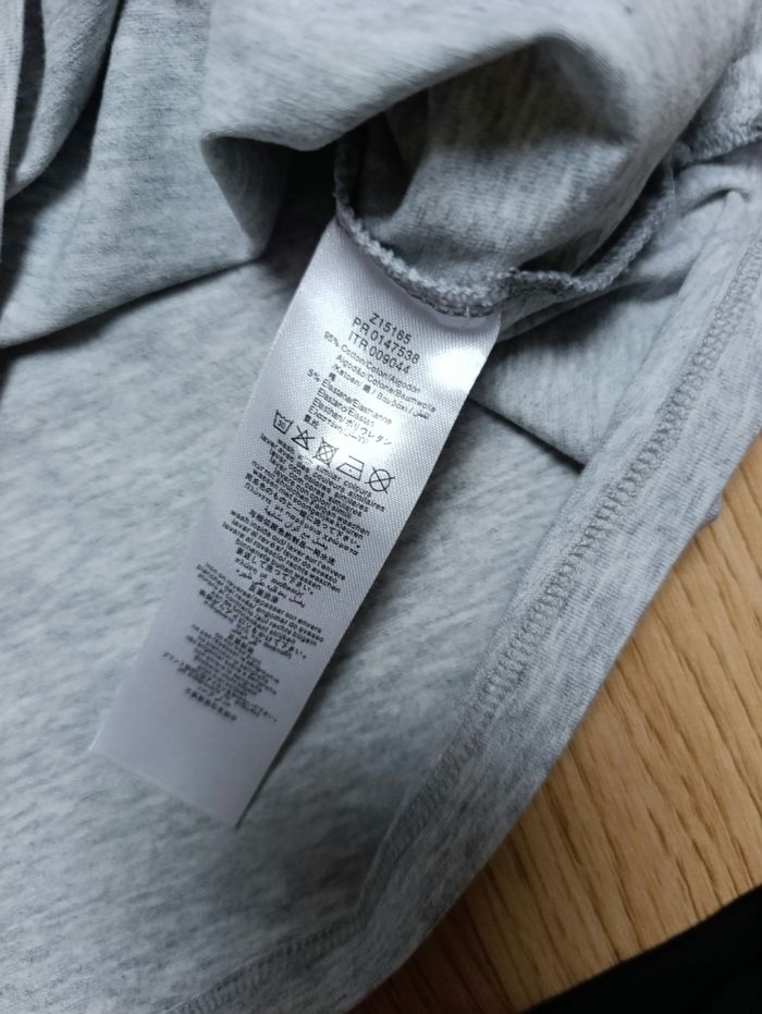 Ensemble Karl Lagerfeld 10 ans - photo numéro 7