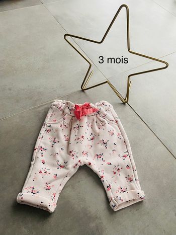 Pantalon molletonné fleuris 3 mois tape à l’œil / TAO