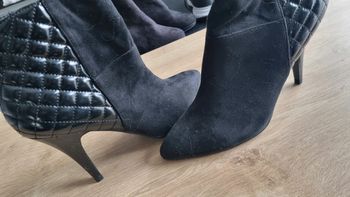 Bottines neuves 40 noires talon 10 cm